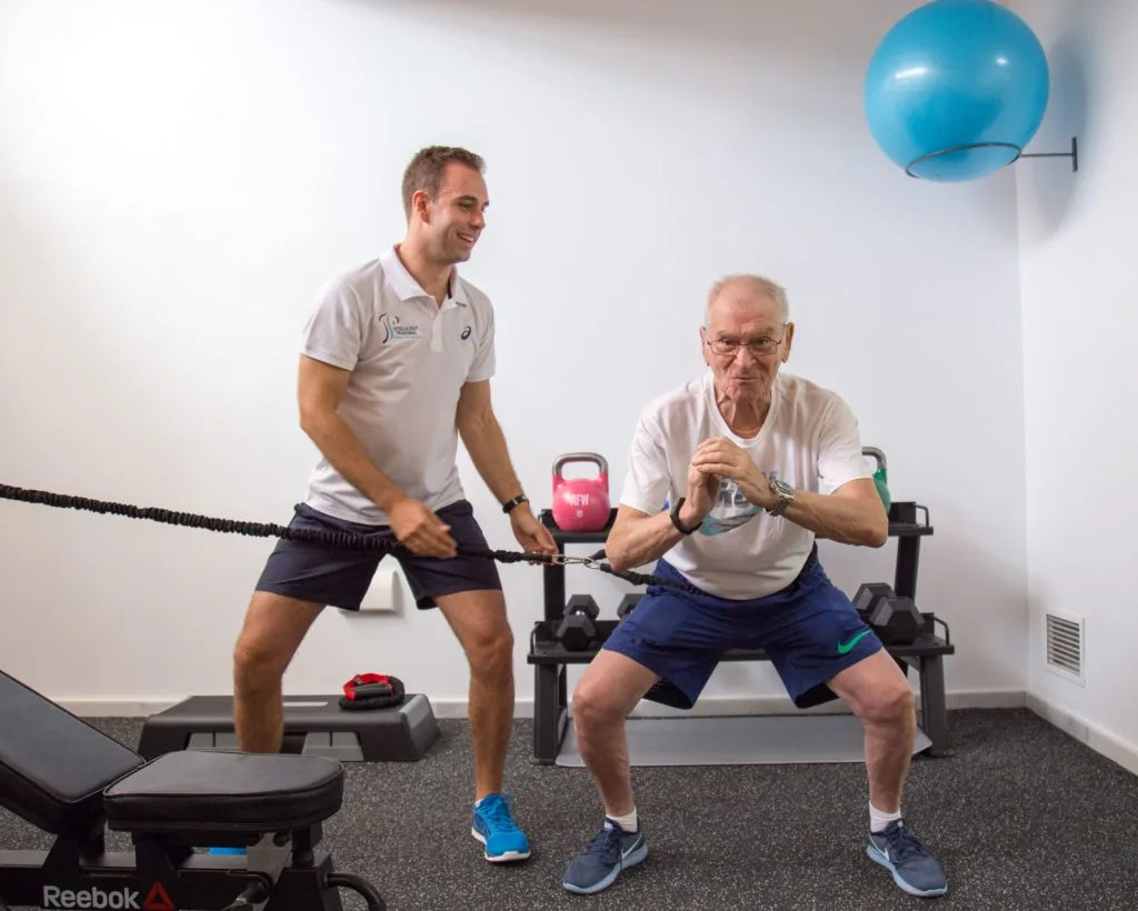 Readaptación de lesiones con entrenador personal en Intelligent Training, Sevilla